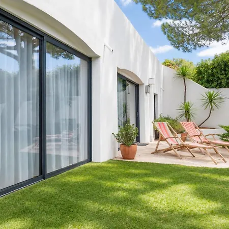Holiday home Delibes, Jardin Et 3